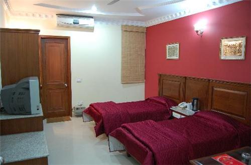Fabulous accommodations at Hotel Maharaja Residency in Jalandhar